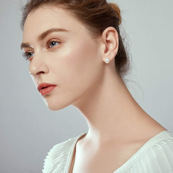 Stylish Sterling Silver Stud Earrings with Freshwater Pearls - A Timeless Gift - Picture 2 of 6